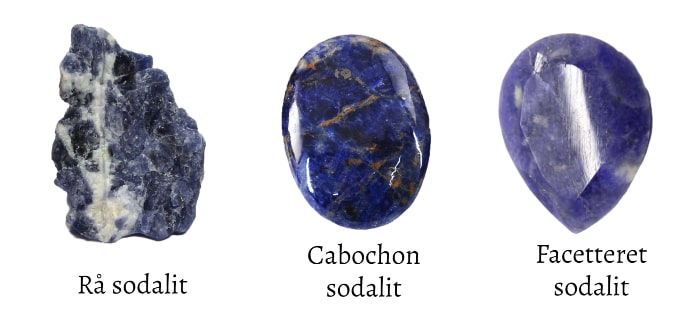 tre smukke mørkeblå sodalit sten